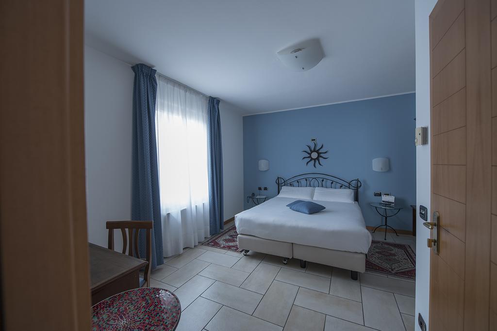 Hotel Villa Colico Exteriör bild